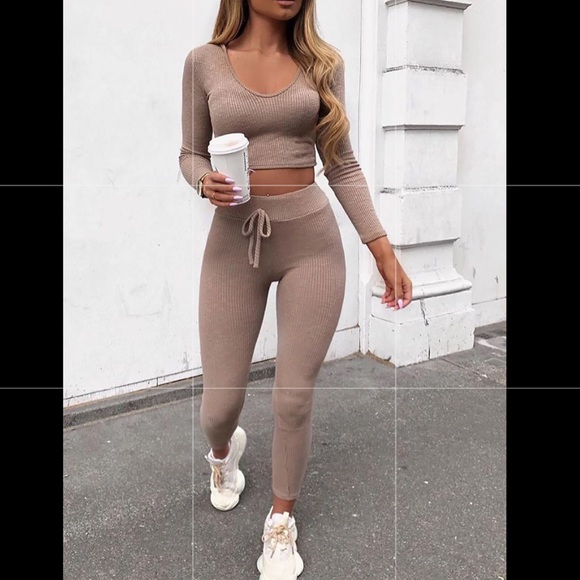 Fashion nova lounge 2 piece set - Picture 1 of 6